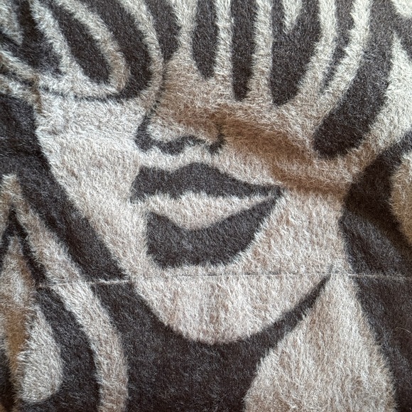 FoMo Mohair Hoodie | Fuzzy - Picture 4 of 5